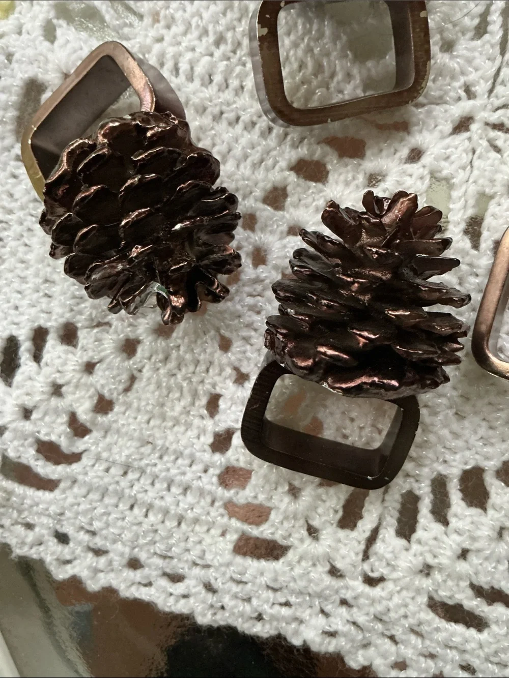 Pinecone Decorative Holiday Napkin Rings Lot of 5